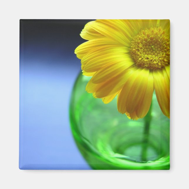 Flower in Vase Magnet (Front)