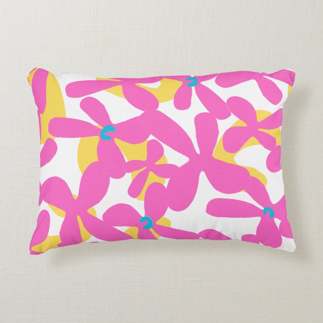Flower pattern accent pillow (Front)