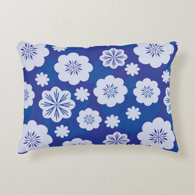 flower pattern accent pillow (Front)