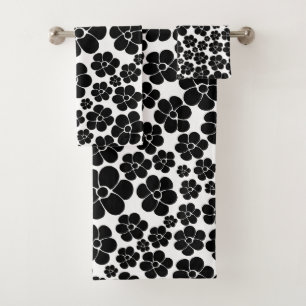 Flower Pattern - Black and White Bath Towel Set