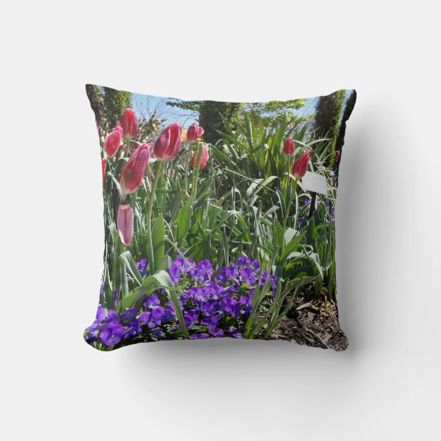 Flower pillow (Front)