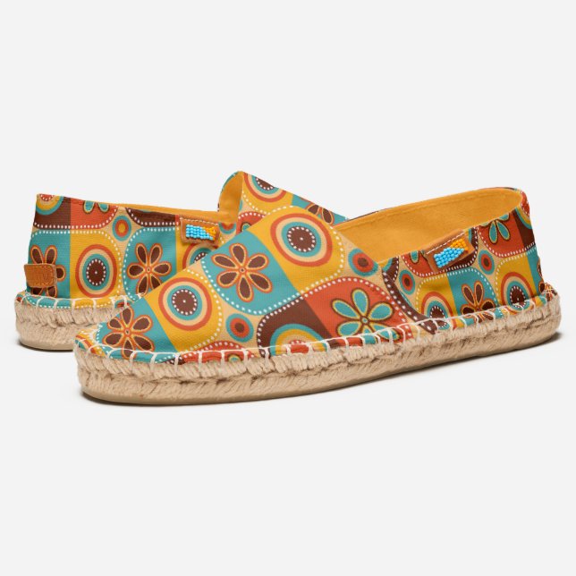 Flower Power - 60s - 70s - Hippie - Boho Style Espadrilles (Angled)