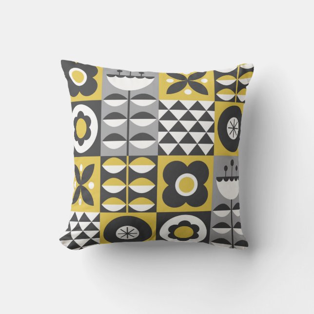 Flower seamless pattern design. Scandinavian style Throw Pillow (Front)