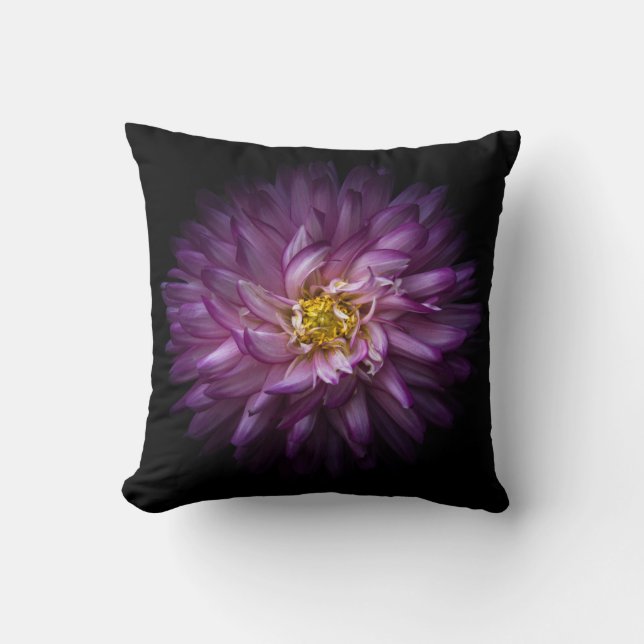 Flowers 20 throw pillow (Front)