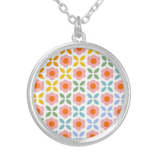 flowers pattern silver plated necklace