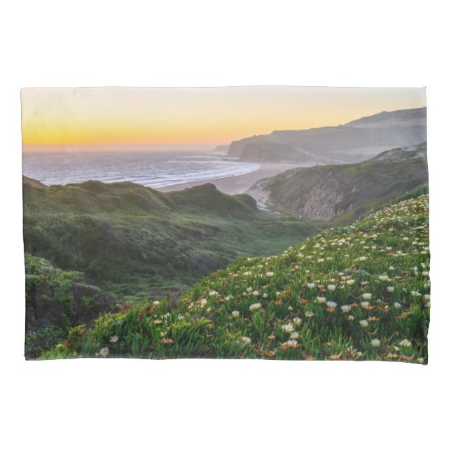 Flowers | Santa Cruz California Pillow Case (Front)