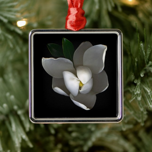 Flowers | Single White Magnolia Blossom Metal Ornament (Tree)