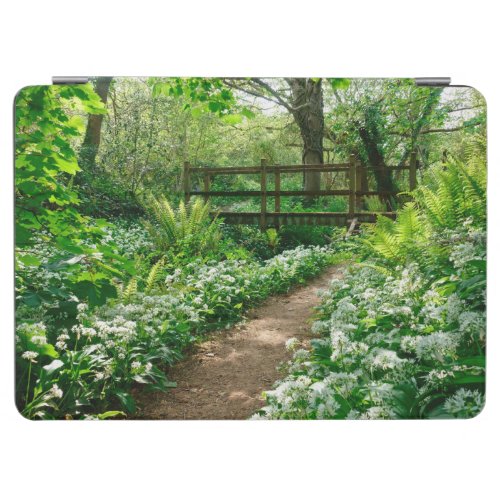 Flowers  White Wildflowers in Forest iPad Air Cover