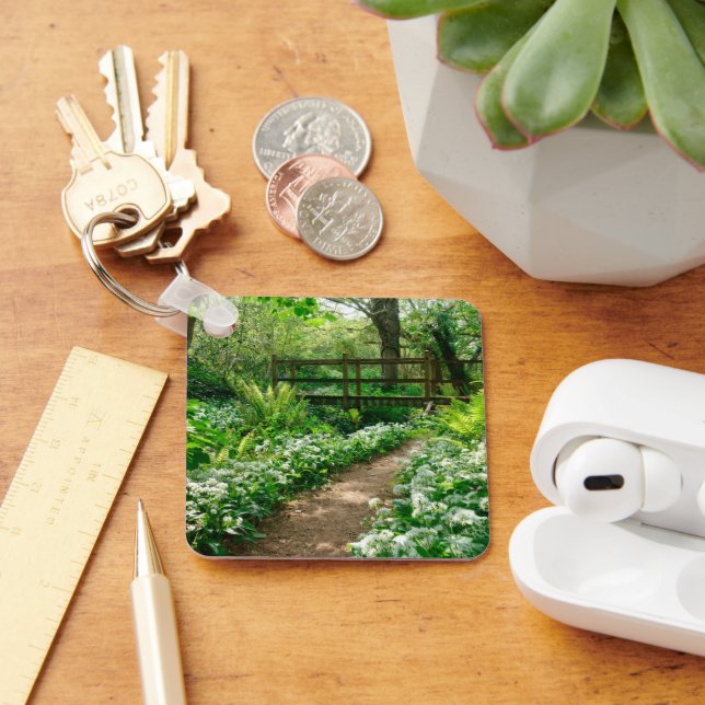 Flowers | White Wildflowers in Forest Keychain (Desk)