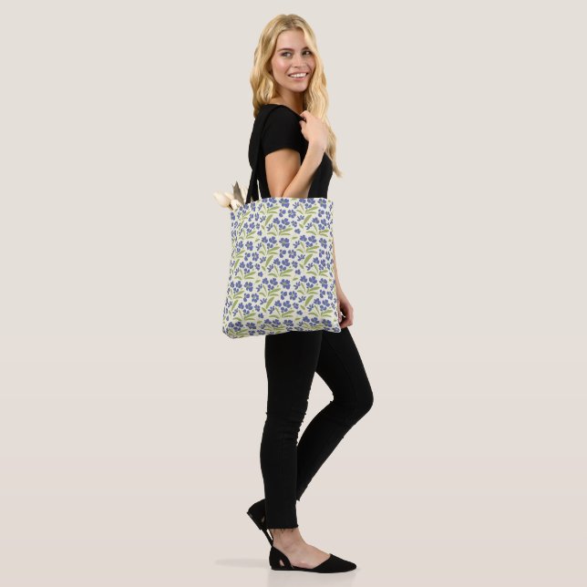  Flowing Organic Floral Blue Green On Cream 0111A Tote Bag (On Model)