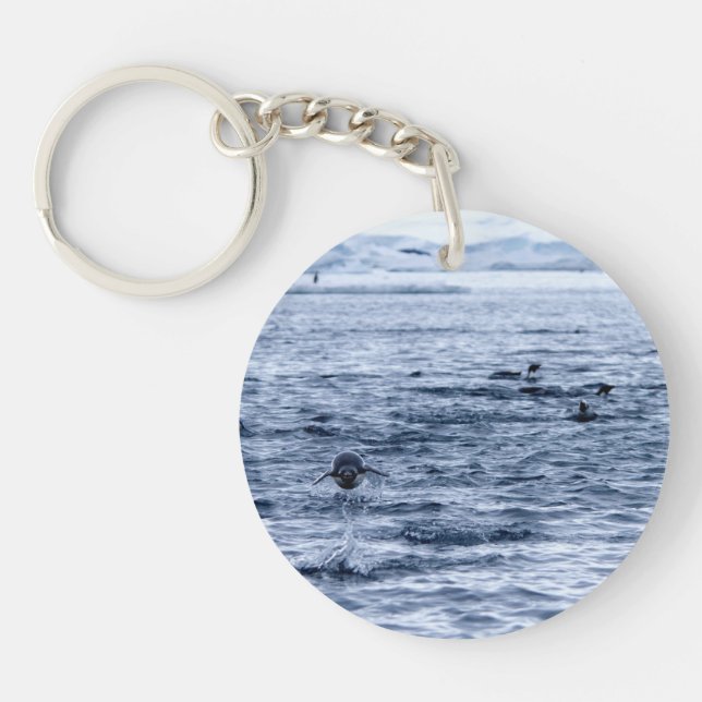 Flying penguin keychain (Front)