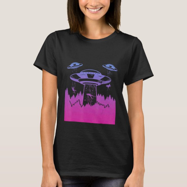 Flying Saucer UFO Astronauts are Aliens 5 T-Shirt (Front)