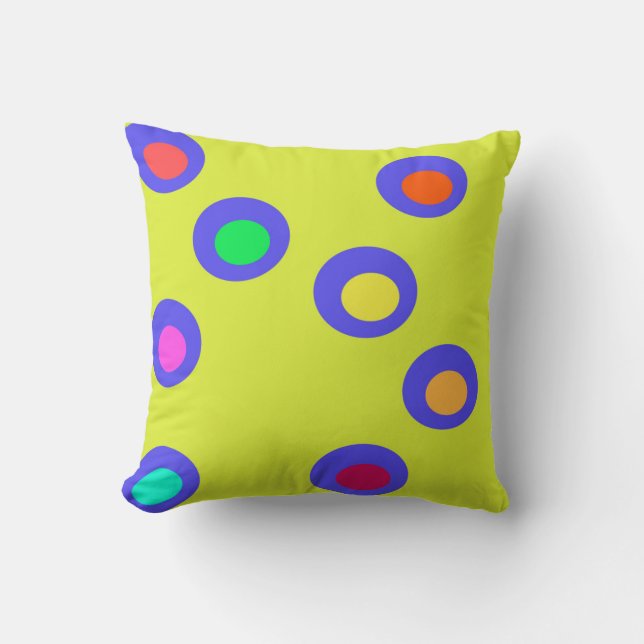 Flying saucers throw pillow (Front)