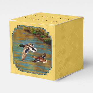 Flying Wild Ducks Yellow Favor Boxes
