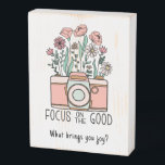 Focus on the Good Camera Wildflower Wooden Box Sign<br><div class="desc">Focus on the good with vintage wildflower camera art.  Add your own text to the bottom or leave as is.  Great for teachers,  school counselors,  therapists,  etc.</div>
