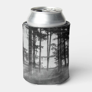 Foggy Trees At Table Rock Graysale Can Cooler