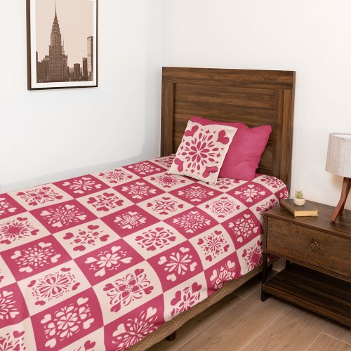 Folk Art Stenciled Heart Pattern Red and Pink Duvet Cover