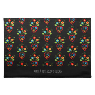 Folk portuguese blooming heart pattern cloth placemat