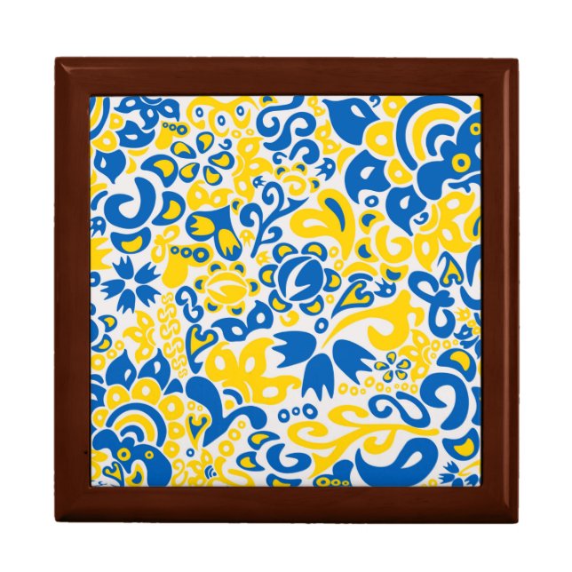 Folklore pattern with Ukrainian flag colors   Gift Box (Front)