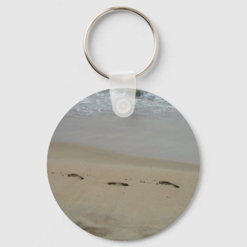 Footprints in the sand Keychain