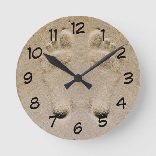 Footprints in the sand novelty clock