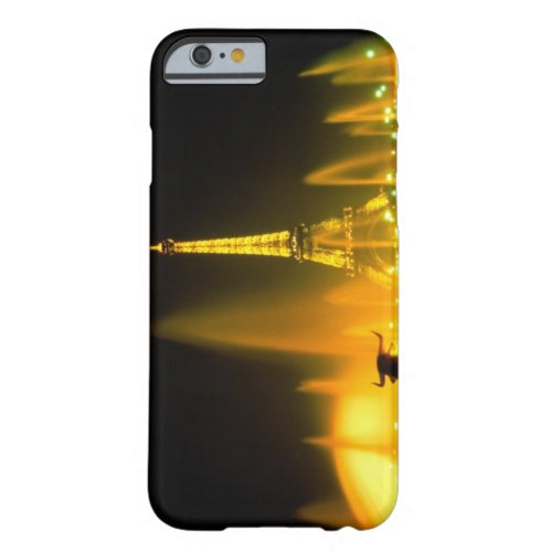 Fountain at the world famous Eiffel Tower Paris Barely There iPhone 6 Case