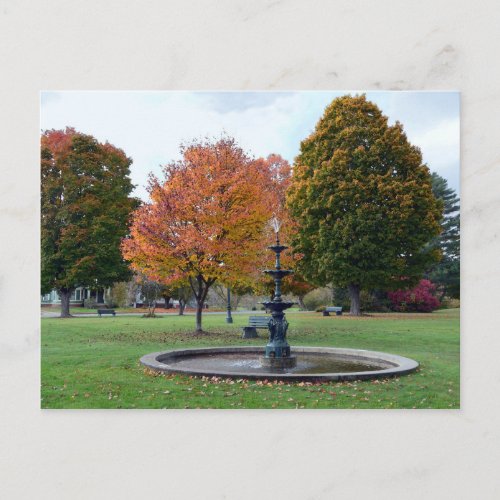 Fountain in Lyndonville Vermont Bandstand Park Postcard