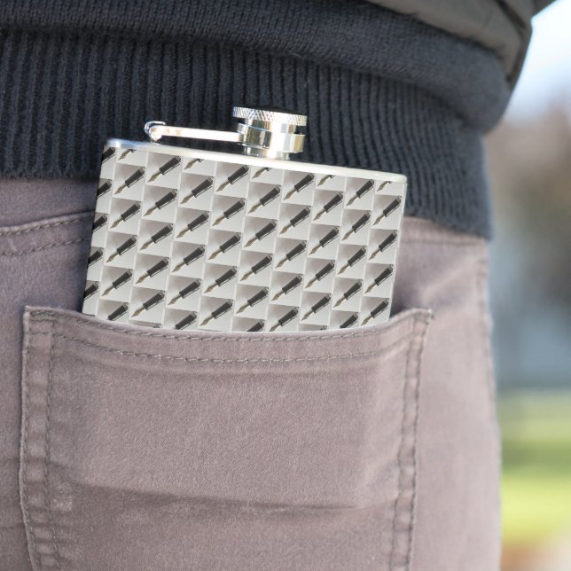Fountain Pen Patterned Flask (In Situ)
