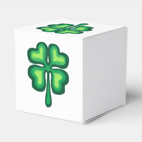 Four leaf clover for St Paricks Day Favor Boxes