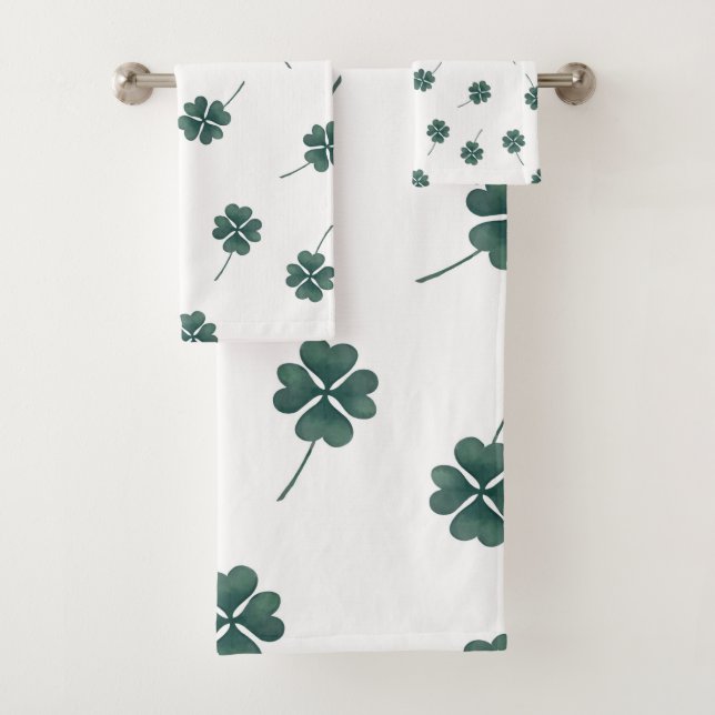 Four Leaf Clover Green Watercolor Bath Towel Set (Insitu)