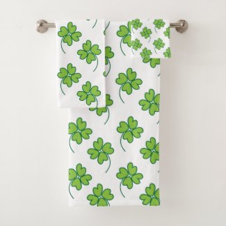 Four Leaf Clover Pattern