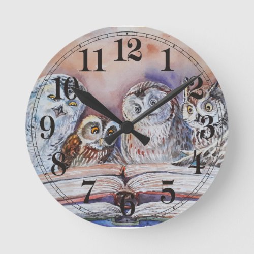 Four reading owls round clock