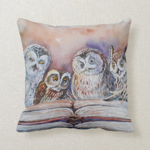 Four reading owls throw pillow