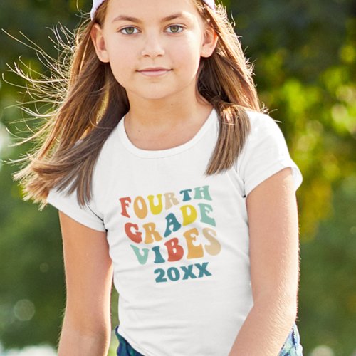 Fourth Grade vibes back to school retro  T_Shirt