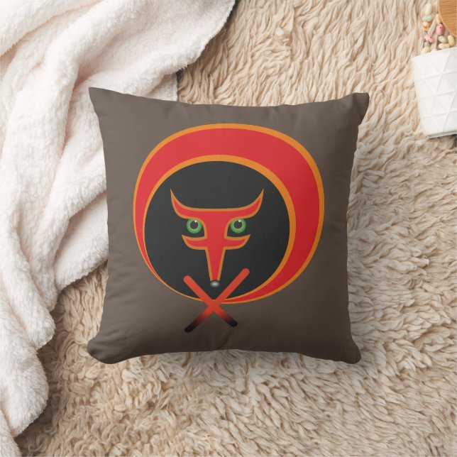Fox of life - Red. Throw Pillow (Blanket)