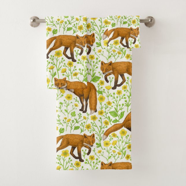 Foxes and buttercups on natural white bath towel set (Insitu)