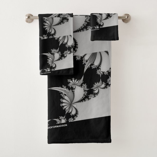 Fractal Garden gray Bath Towel Set (Insitu)