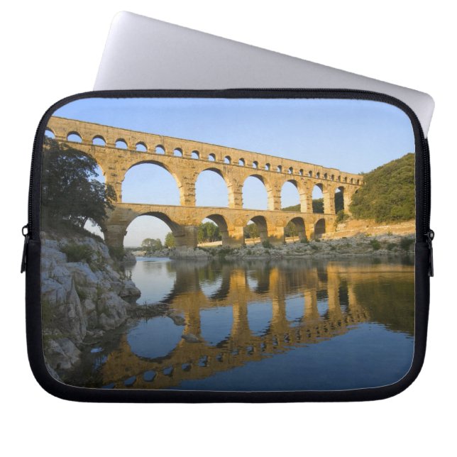 France, Avignon. The Pont du Gard Roman aqueduct Laptop Sleeve (Front)
