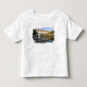 France, Avignon. The Pont du Gard Roman aqueduct Toddler T-shirt