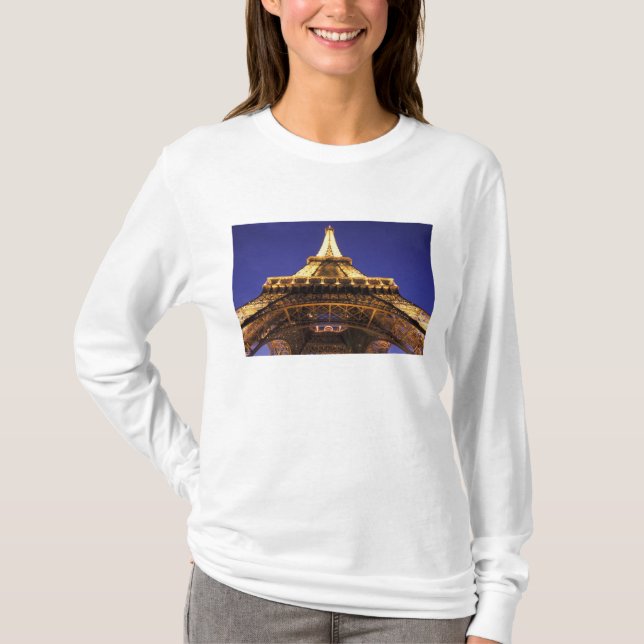 FRANCE, Paris Eiffel Tower, evening view T-Shirt (Front)