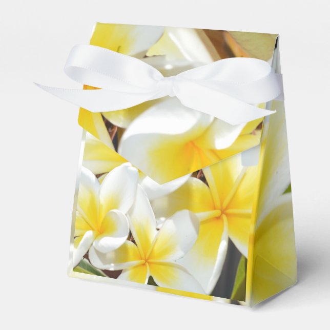 Frangipani Bouquet, Favor Boxes (Front Side)