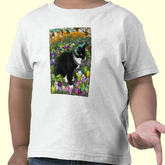 Freckles, Tux Cat, in the Hunt for Easter Eggs T Shirts