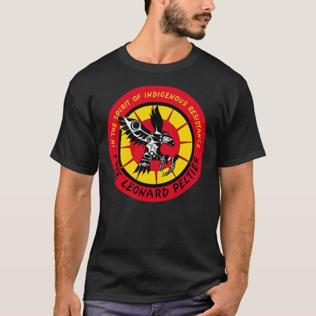 Free Leonard Peltier Classic T-Shirt (Front)