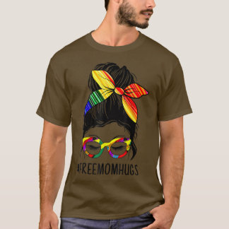 Free Mom Hugs LGBT Love is love LGBT LGBT pride T-Shirt