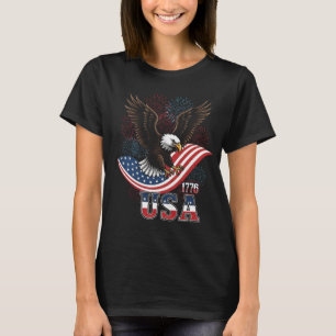 Freedom Soars – Majestic Bald Eagle 4th of July T- T-Shirt