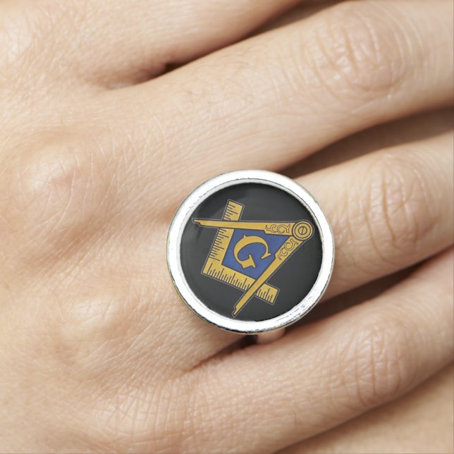 Freemason Masonic Freemasonry Square and Compass Ring (In Situ)