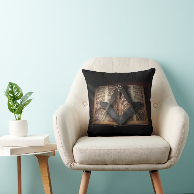  Freemason  Throw Pillow (Chair)