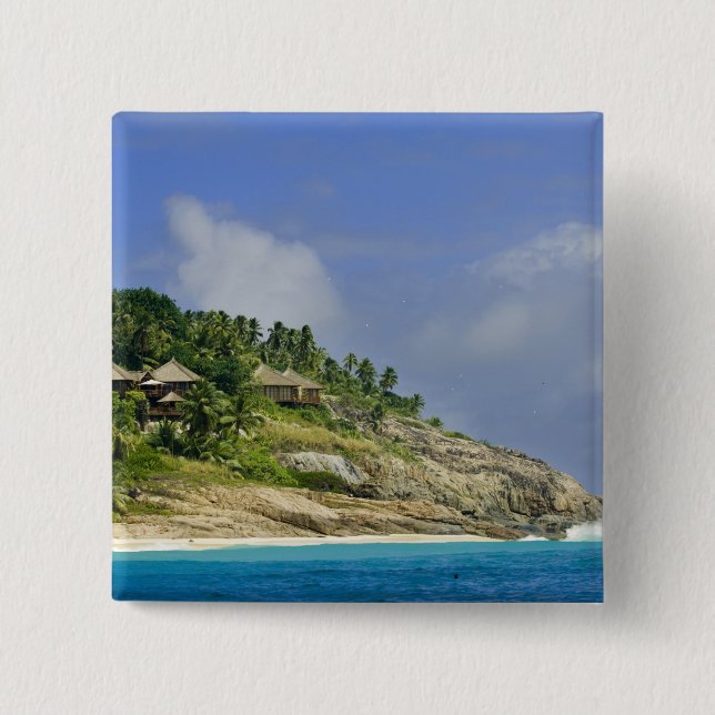 Fregate Island resort PR) Button (Front)