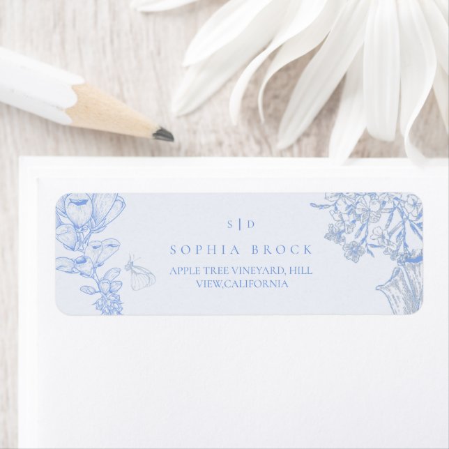  French Blue White Floral Wedding Label (Insitu)