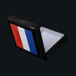 French flag gift box<br><div class="desc">An ideal gift for all those who are patriotic of their country!</div>